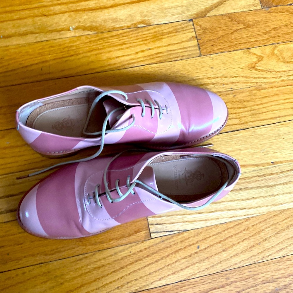 THE OFFICE OF ANGELA SCOTT
Leather Oxfords